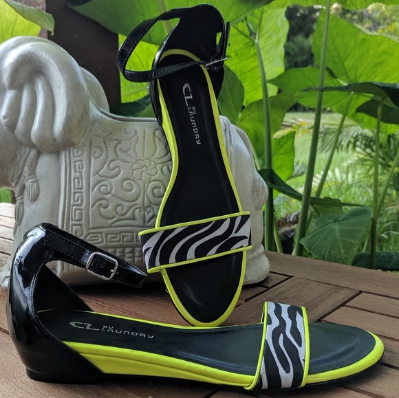 CL by Laundry Zebra Sandals Serafina Size 8 - Picture 2 of 8